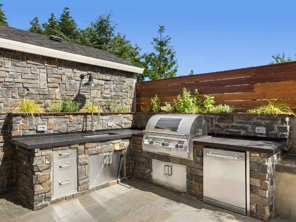 Landscaping 4 Outdoor Kitchens