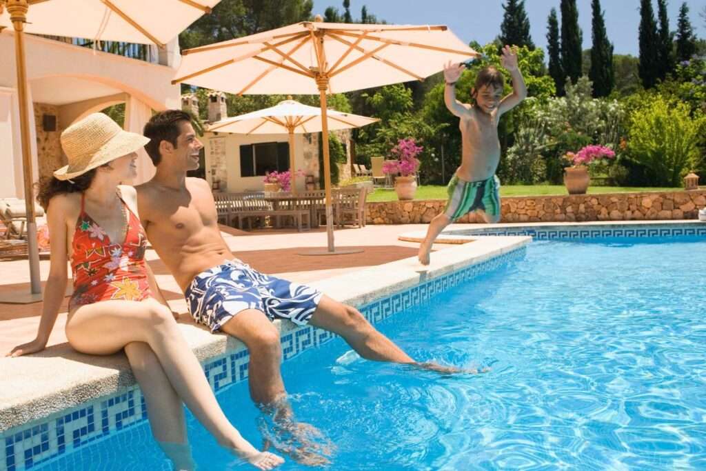 Custom Swimming Pool FAQ 2 Swimming Pool Design and Construction
